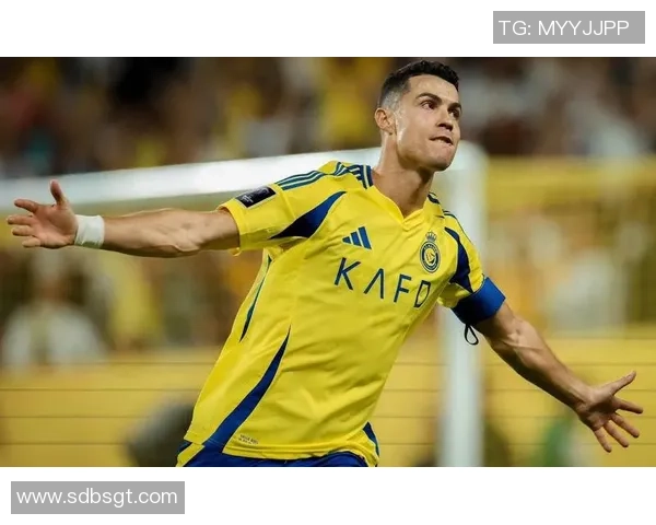 足球明星代言的时尚服装潮流解析与品牌影响力探讨